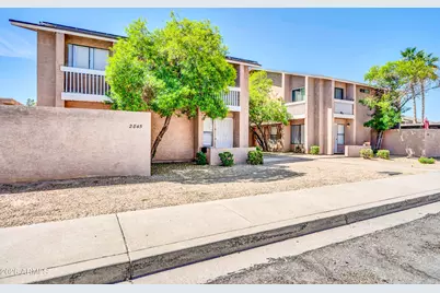 2845 E Tracy Lane #4, Phoenix, AZ 85032 - Photo 1