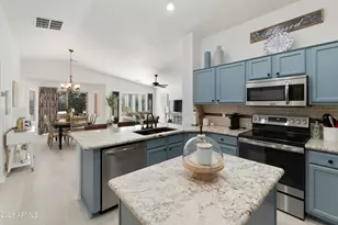 5113 S Almond Ct, Gilbert, AZ 85298 - Photo 9