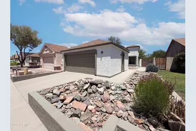 18627 N 33rd Drive, Phoenix, AZ 85027 - Photo 1