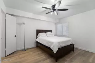 302 E Monte Vista Rd, Phoenix, AZ 85004 - Photo 9