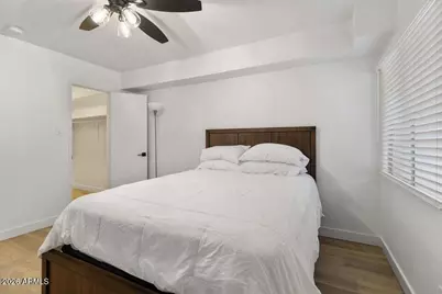 302 E Monte Vista Road #B1, Phoenix, AZ 85004 - Photo 11