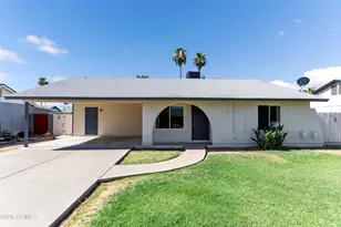 4723 E Vineyard Rd, Phoenix, AZ 85042 - Photo 1