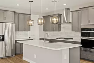 334 W Flatiron Trail, Apache Junction, AZ 85120 - Photo 1