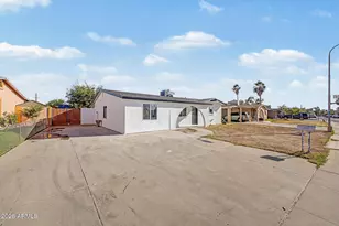 7113 W Vernon Ave, Phoenix, AZ 85035 - Photo 3