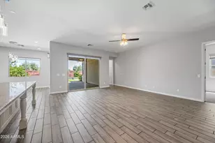884 E Ladbroke Way, Gilbert, AZ 85297 - Photo 3