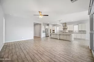 884 E Ladbroke Way, Gilbert, AZ 85297 - Photo 5