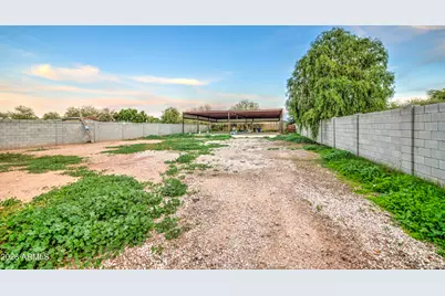 10345 N 90th Avenue, Peoria, AZ 85345 - Photo 13