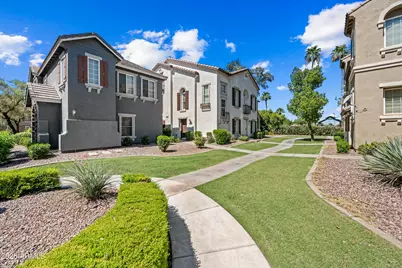 5724 S 21st Place, Phoenix, AZ 85040 - Photo 1