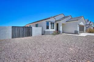 10112 W Carousel Dr, Arizona City, AZ 85123 - Photo 5
