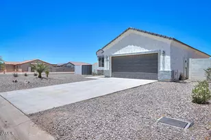 10112 W Carousel Dr, Arizona City, AZ 85123 - Photo 3