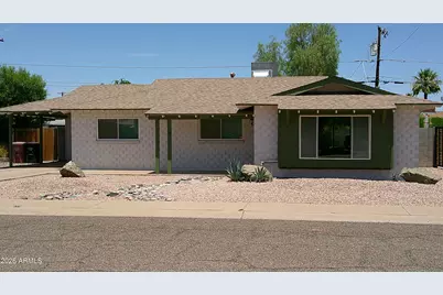 8608 E Highland Avenue, Scottsdale, AZ 85251 - Photo 1