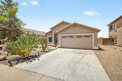 1352 S Portland Avenue, Gilbert, AZ 85296 - Photo 1