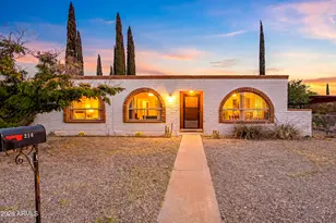 216 N Enrico Ave, Sierra Vista, AZ 85635 - Photo 1