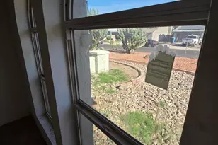 2431 W Crocus Dr, Phoenix, AZ 85023 - Photo 59