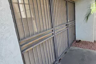 2431 W Crocus Dr, Phoenix, AZ 85023 - Photo 11
