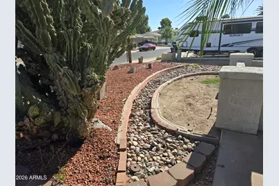 2431 W Crocus Drive, Phoenix, AZ 85023 - Photo 9