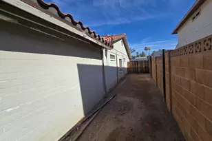 2431 W Crocus Dr, Phoenix, AZ 85023 - Photo 81