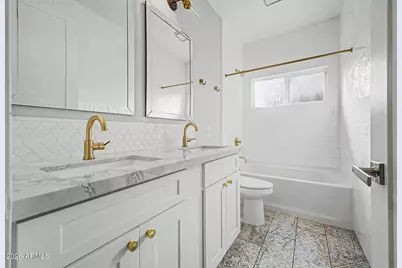 426 E Horseshoe Avenue, Gilbert, AZ 85296 - Photo 19