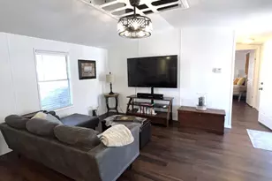 2105 E Villa Maria Dr, Phoenix, AZ 85022 - Photo 1