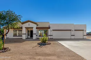 711 E Cloud Rd, Phoenix, AZ 85086 - Photo 1