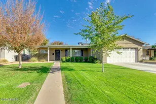 4019 N 33rd Pl, Phoenix, AZ 85018 - Photo 1