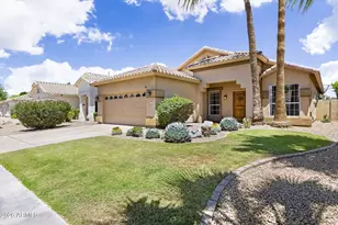 8654 E Mescal St, Scottsdale, AZ 85260 - Photo 1