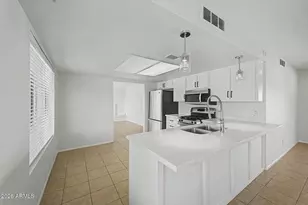 8754 W Elm St, Phoenix, AZ 85037 - Photo 9