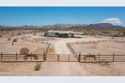 39312 W Northern Avenue, Tonopah, AZ 85354 - Photo 1