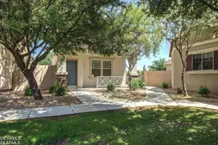 1570 S Owl Dr, Gilbert, AZ 85296 - Photo 1