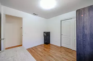 503 W Kelton Ln, Phoenix, AZ 85023 - Photo 19