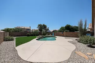 503 W Kelton Ln, Phoenix, AZ 85023 - Photo 27