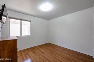 503 W Kelton Ln, Phoenix, AZ 85023 - Photo 15