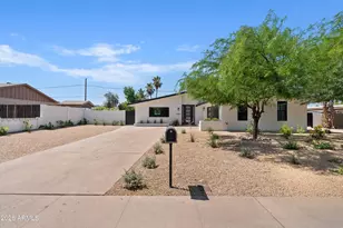 3921 E Sahuaro Dr, Phoenix, AZ 85028 - Photo 1