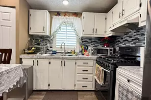 8218 S 7th St, Phoenix, AZ 85042 - Photo 7