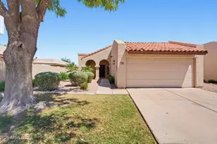 730 W Summit Pl, Chandler, AZ 85225 - Photo 1
