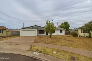 3636 W Keim Dr, Phoenix, AZ 85019 - Photo 1