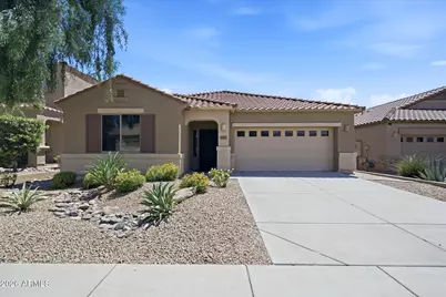 4247 E Vista Bonita Drive, Phoenix, AZ 85050 - Photo 1