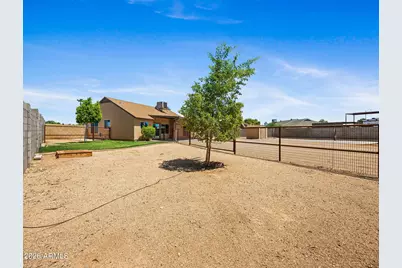 10601 N 72nd Avenue, Peoria, AZ 85345 - Photo 5