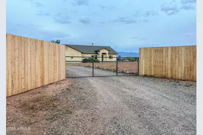 1002 E Lena Way, Huachuca City, AZ 85616 - Photo 65