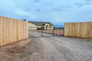 1002 E Lena Way, Huachuca City, AZ 85616 - Photo 65