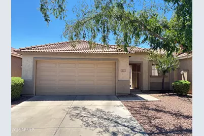 62 S Valencia Place, Chandler, AZ 85226 - Photo 1