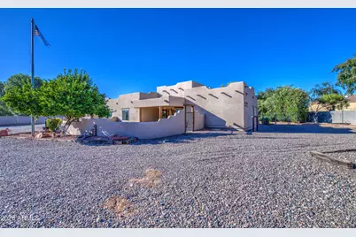 10446 W Encanto Boulevard, Avondale, AZ 85392 - Photo 1