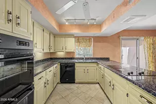 7344 E Rose Ln, Scottsdale, AZ 85250 - Photo 13