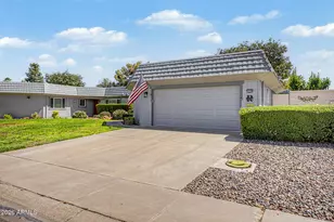 10189 W Pineaire Dr, Sun City, AZ 85351 - Photo 1