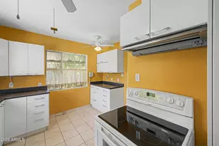 3515 E Amelia Ave, Phoenix, AZ 85018 - Photo 7