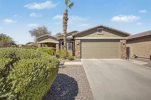 934 E Saddleback Pl, San Tan Valley, AZ 85143 - Photo 1