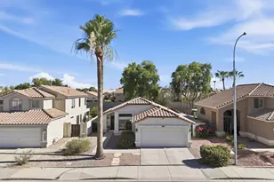 1327 W Lark Dr, Chandler, AZ 85286 - Photo 1