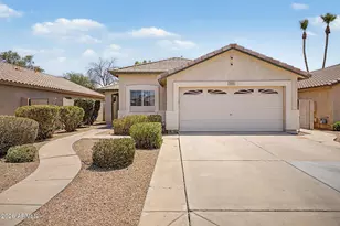 685 E Cantebria Dr, Gilbert, AZ 85296 - Photo 1