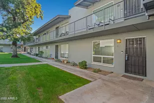 7141 N 16th St, Phoenix, AZ 85020 - Photo 1