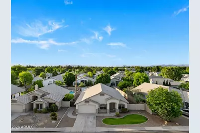 2132 E Smoke Tree Road, Gilbert, AZ 85296 - Photo 1